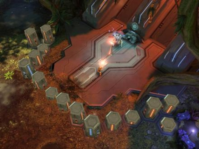 Halo: Spartan Strike Smartphone-Screenshot3